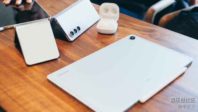 在暖暖的咖啡館體驗(yàn)三星T9平板，北京星部落11月小活動