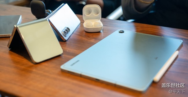 在暖暖的咖啡館體驗(yàn)三星T9平板，北京星部落11月小活動