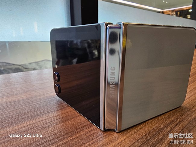 【Zflip5 體驗(yàn)】精致典雅，彰顯品位