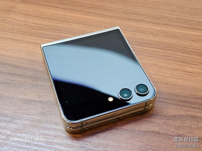 【Zflip5 體驗(yàn)】精致典雅，彰顯品位