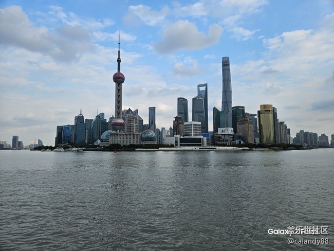 體驗(yàn)再次進(jìn)化，Z Fold5外觀和拍攝能力分享