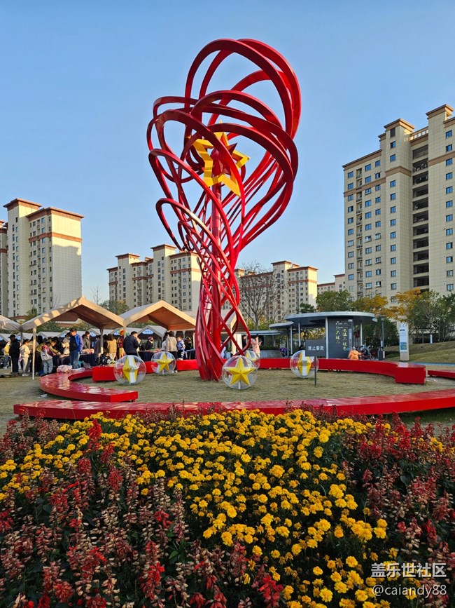 體驗(yàn)再次進(jìn)化，Z Fold5外觀和拍攝能力分享