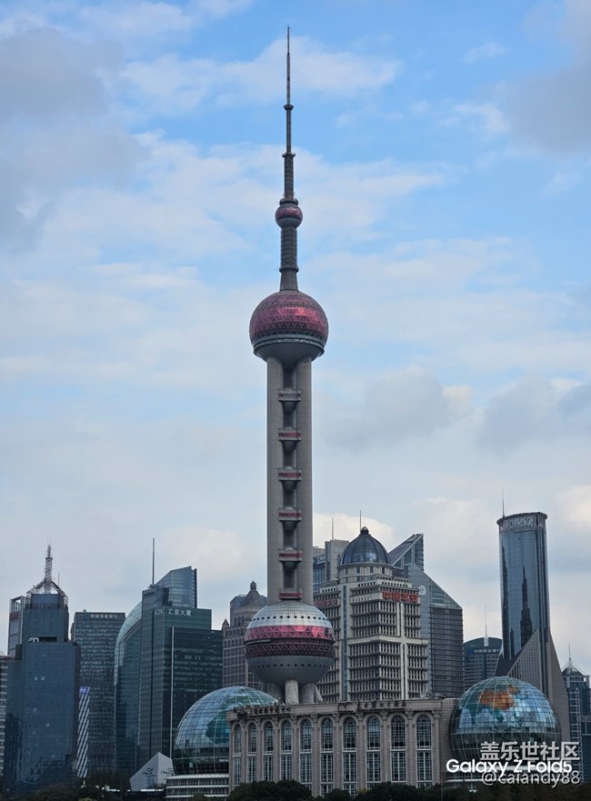 體驗(yàn)再次進(jìn)化，Z Fold5外觀和拍攝能力分享