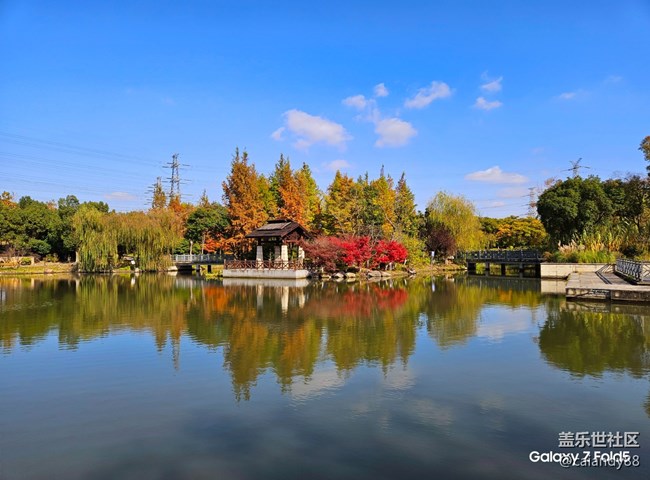 體驗(yàn)再次進(jìn)化，Z Fold5外觀和拍攝能力分享