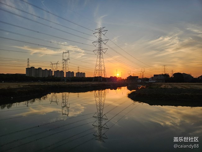 體驗(yàn)再次進(jìn)化，Z Fold5外觀和拍攝能力分享