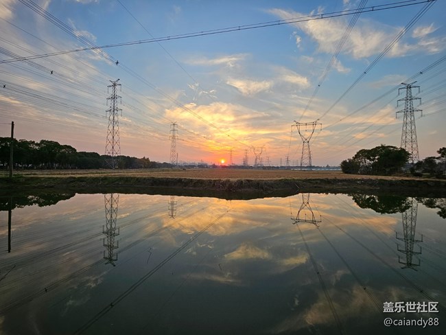 體驗(yàn)再次進(jìn)化，Z Fold5外觀和拍攝能力分享