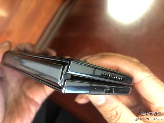 三星折疊屏Z Fold4使用感受及售后的服務(wù)態(tài)度