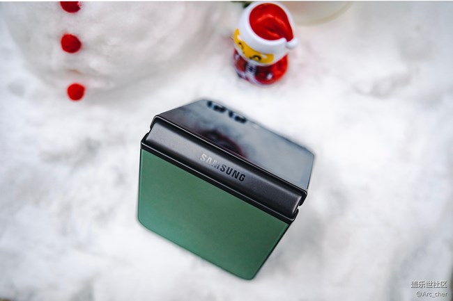 圣誕節(jié)到了，我身邊與圣誕風(fēng)最契合的單品是……