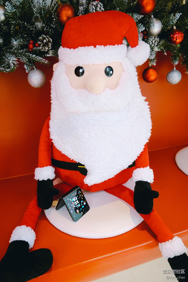 圣誕節(jié)到了，我身邊與圣誕風(fēng)最契合的單品是……