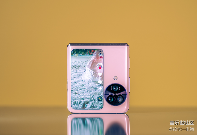 小折疊外屏形態(tài)的最終歸宿是？三星、OPPO 折疊屏對比