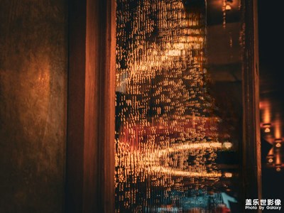 蹭一下《繁華》的調(diào)色