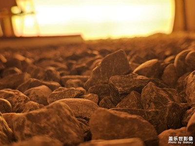 這飯館還配牌子區(qū)