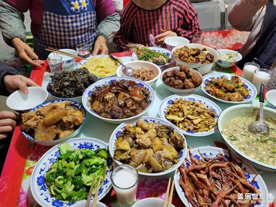 【我家鄉(xiāng)的春節(jié)】+婺源

