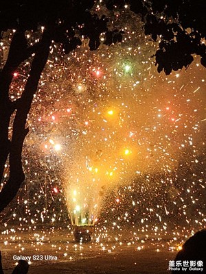 【我家鄉(xiāng)的春節(jié)】放煙花