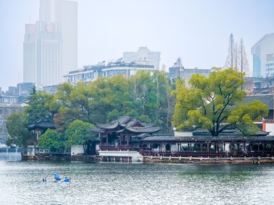 Galaxy S24 Ultra初春的寒意里