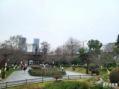 【返程路上】城市一角