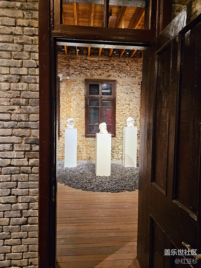【拍了拍美術(shù)館】在美術(shù)館拍了拍