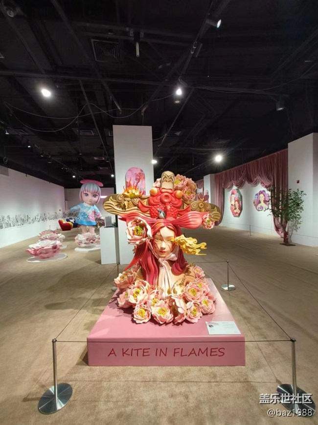 【了不起的她們】+了不起的展覽