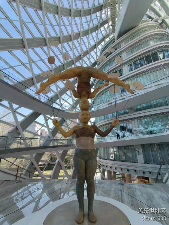 【了不起的她們】+了不起的展覽