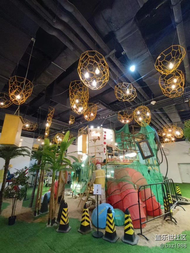 【了不起的她們】+了不起的展覽