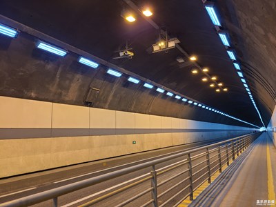 【用鏡頭丈量世界】路途上的風(fēng)景