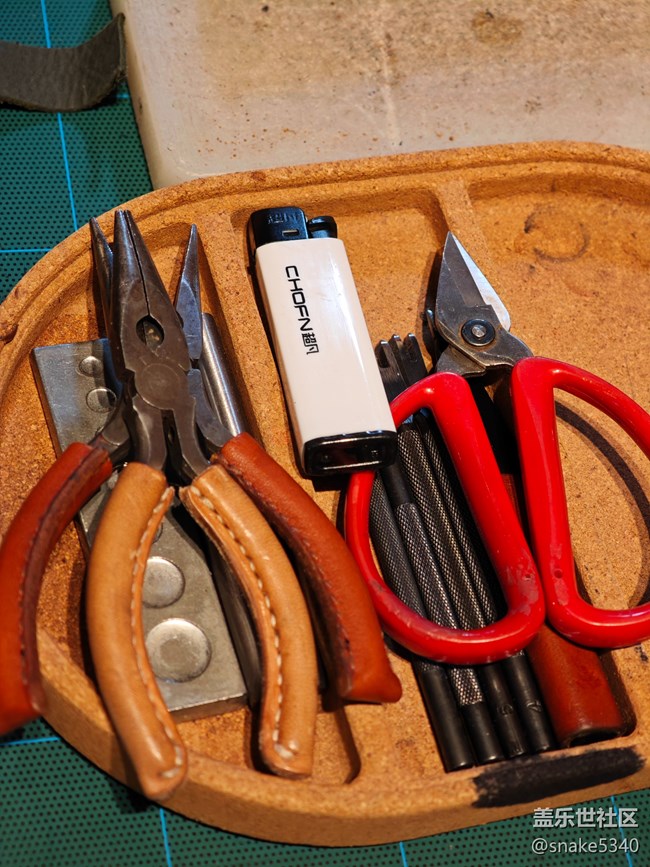 {皮具店的靜物攝影}+我的第一款皮具