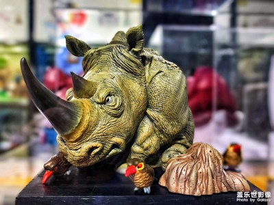 【鏡頭內(nèi)外】小玩偶