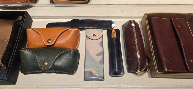 {皮具店的靜物攝影}+回顧貼