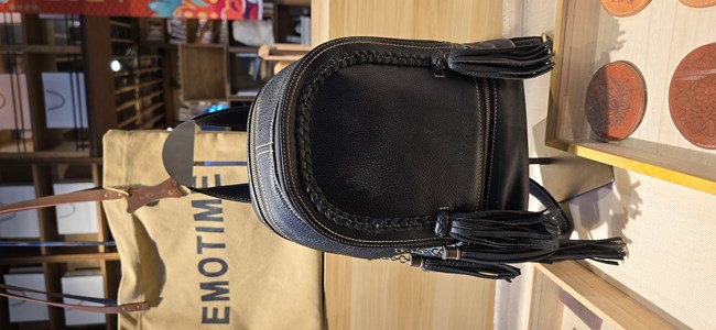 {皮具店的靜物攝影}+回顧貼