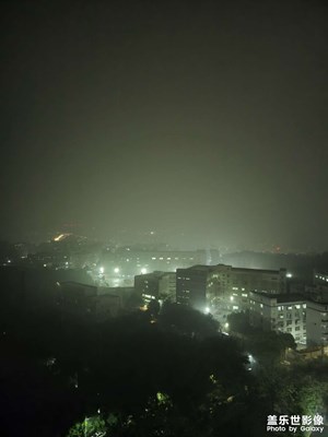 【三星手机的夜景】暴雨下的深圳是寂静岭吗