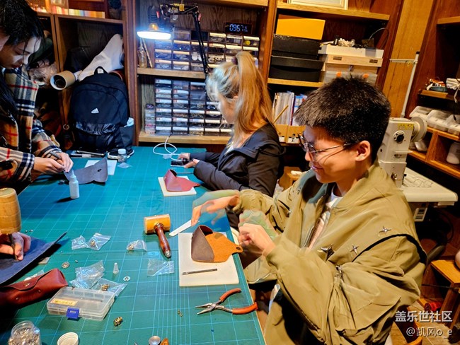 {皮具店的靜物攝影}+沈陽星部落DIY皮具店的靜物攝影活動回顧貼