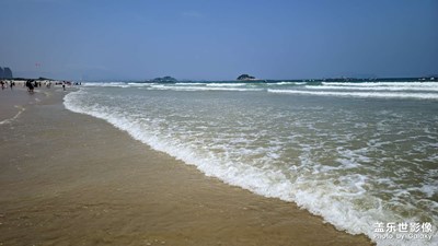 海浪沙灘