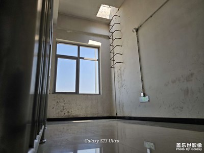 光撒在了地上??