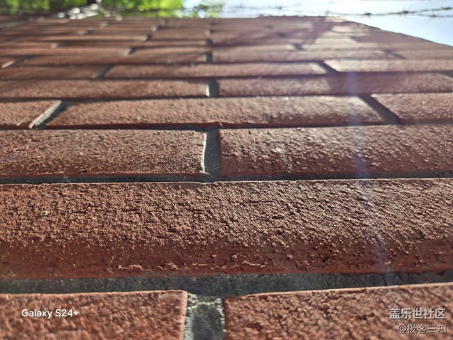 圖片助手—智能修圖建議，支持一鍵修圖