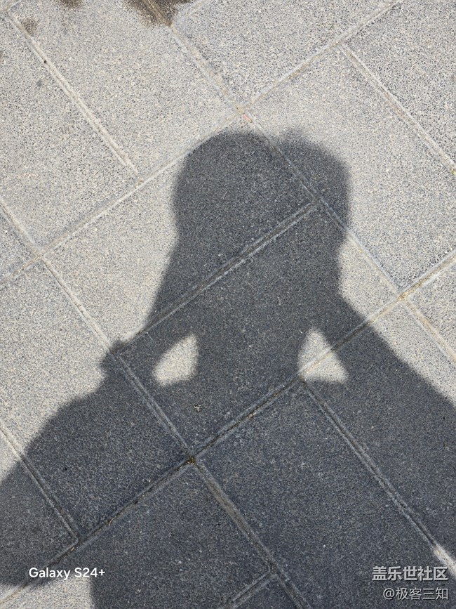 圖片助手—智能修圖建議，支持一鍵修圖