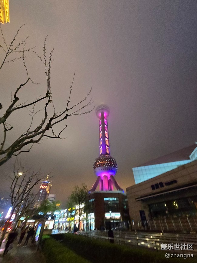 #五月的休閑時(shí)光——上海的夜景很好看
