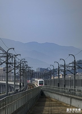 三星S24UItra長焦下的南昌地鐵四號線高架段