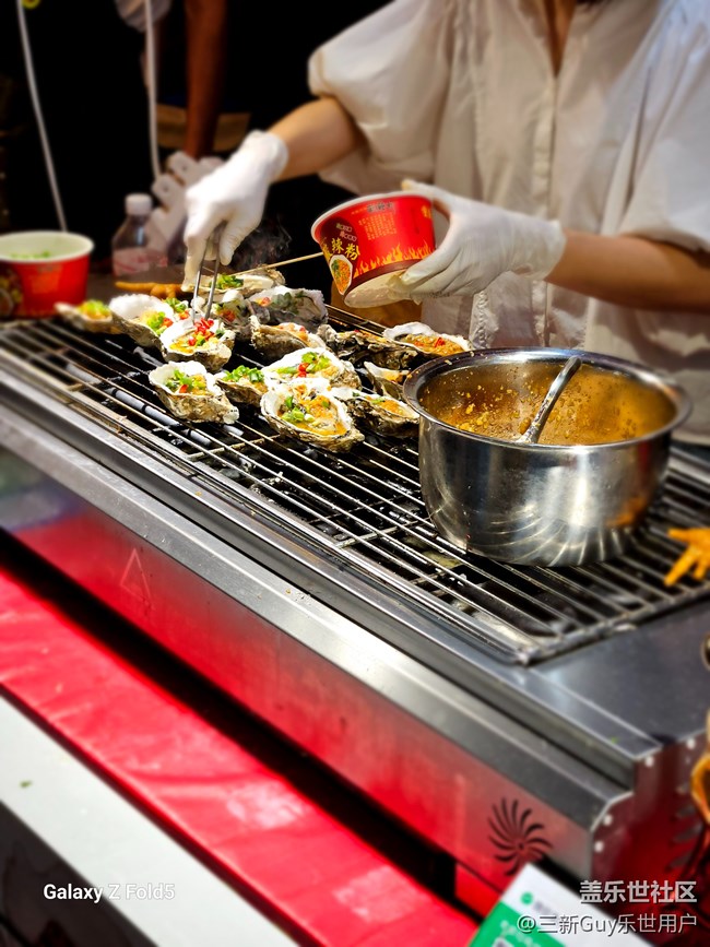 【夜幕下的城市煙火氣】用蓋樂世，感受城隍廟的過去與今朝