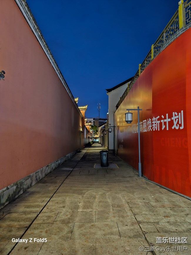 【夜幕下的城市煙火氣】用蓋樂世，感受城隍廟的過去與今朝