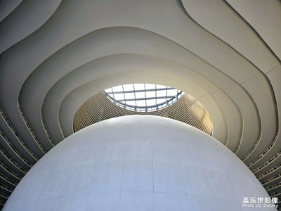 【尋光獵影】+圖書館