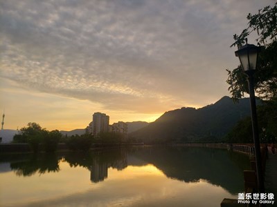 【尋光獵影】+?晨光