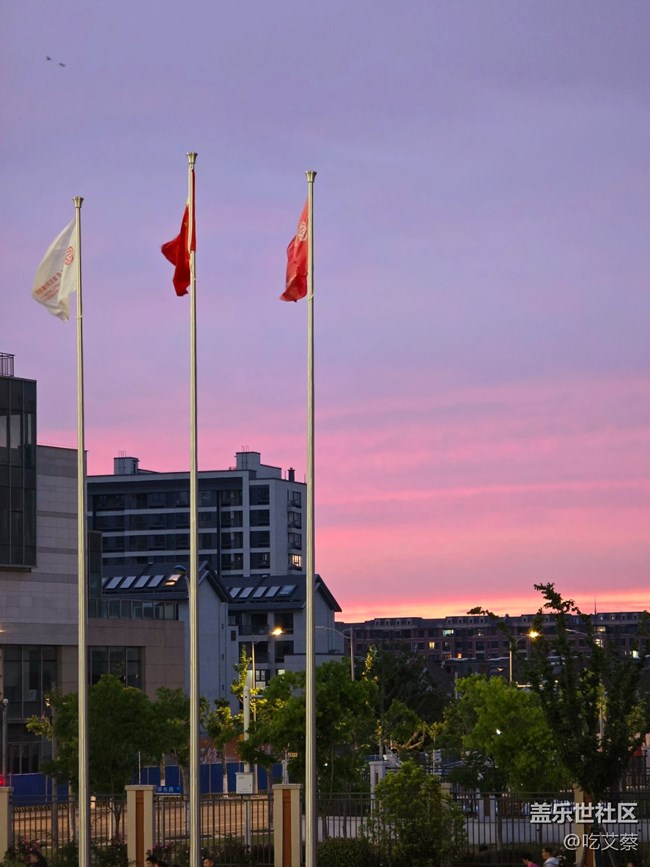 更懂你的AI+鈦金屬影像旗艦標(biāo)桿-Galaxy S24 Ultra