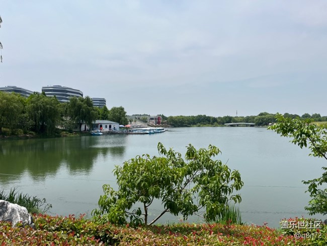 參觀 閔行博物館、海派藝術(shù)館、寶龍美術(shù)館