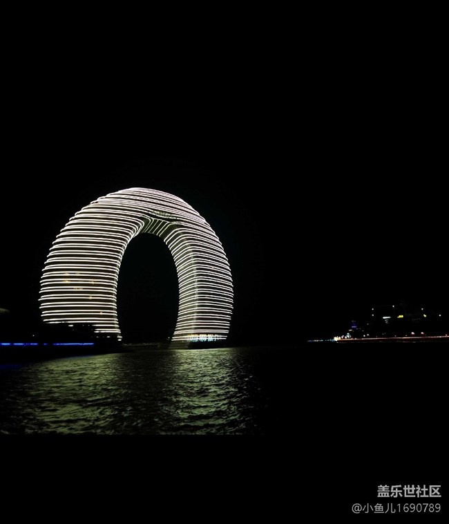 【色彩與光影的邂逅】同一建筑的不同光影變化