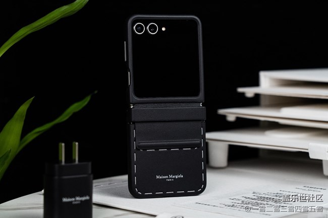 Galaxy Z Flip5 Maison Margiela限量版圖賞