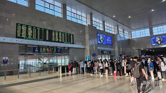 【最美家鄉(xiāng)地標建筑】鄭州綠地雙子塔