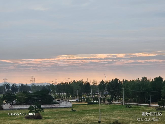 【夏日贊歌】+夏日的藍天白云