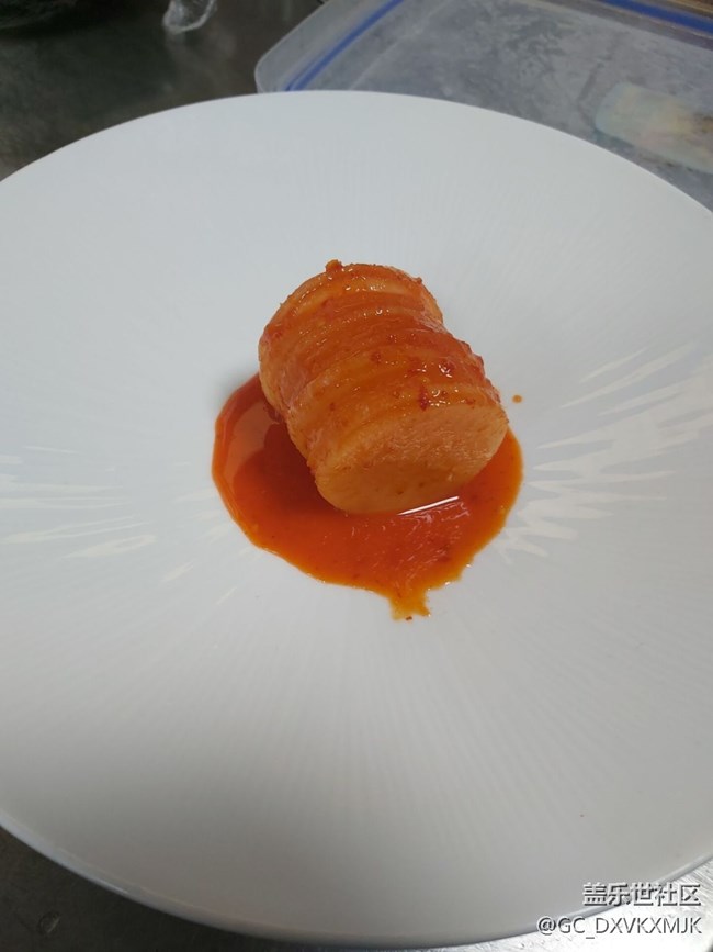 24+拍照黑暗沒有光澤。與實(shí)際顏色有差別。還不如我五年前一千五買的a60 低端機(jī)拍照好。