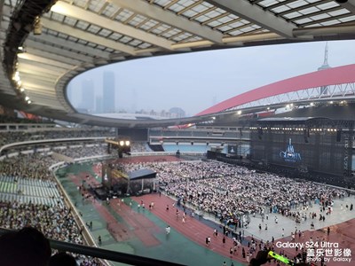 【如影隨形】+看了場(chǎng)演唱會(huì)