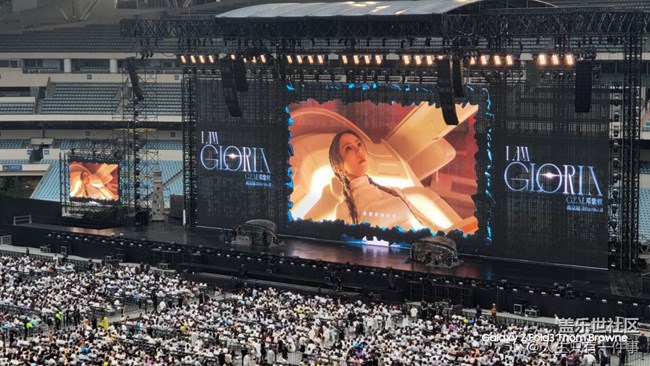 《S24系列百倍變焦看演唱會》+“近距離”體驗現(xiàn)場演出的樂趣
